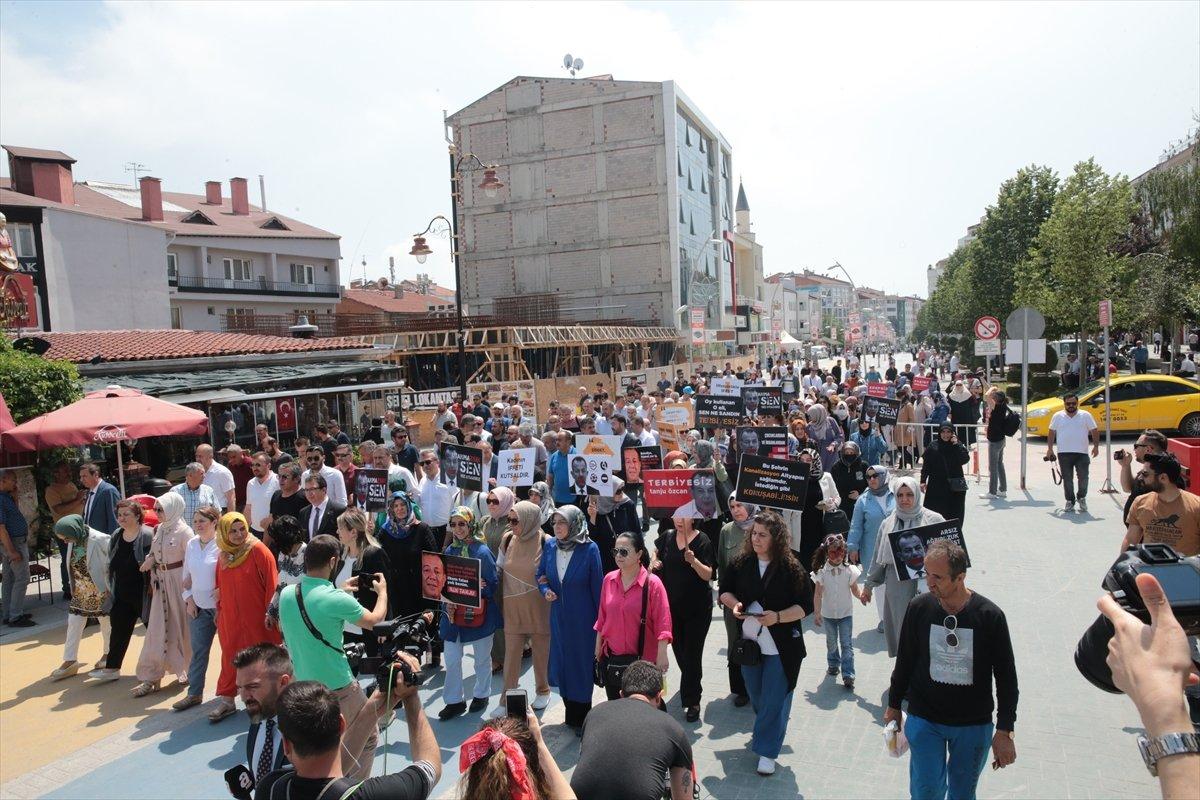 Bolu'da kadınlar, ellerinde 'Terbiyesiz Tanju Özcan' pankartlarıyla yürüdü