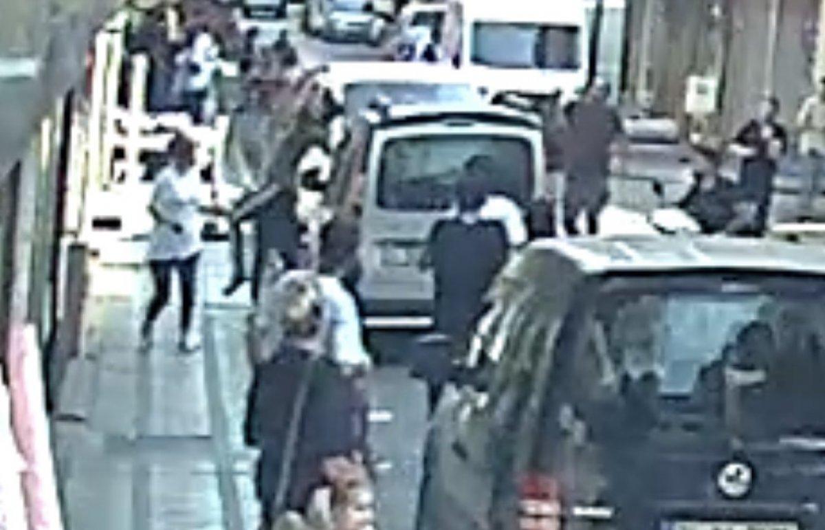 Zeytinburnu'nda balkondan düşen çocuğun kurtuluşu