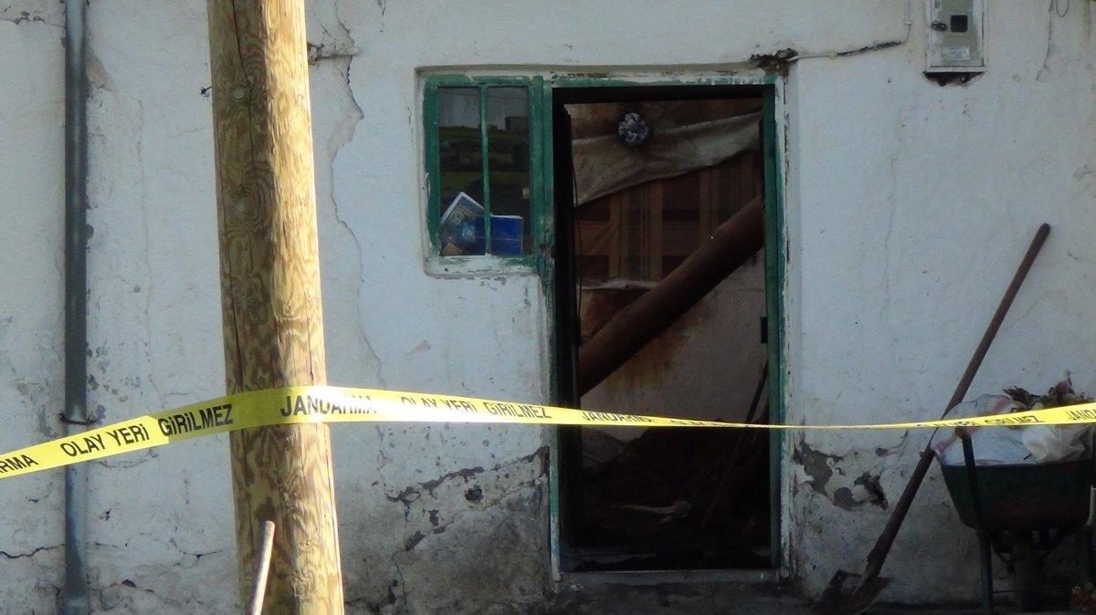 Kars'ta göçük: 3 ölü