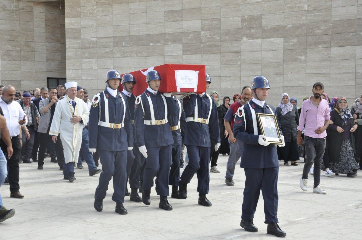 Hatay’da öldürülen uzman çavuş son yolculuğuna uğurlandı