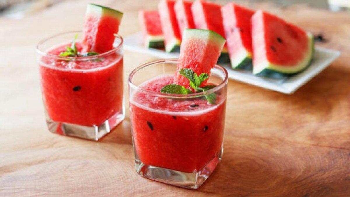 Sakın çöpe atmayın! Kepeklenen karpuzu böyle değerlendirin...