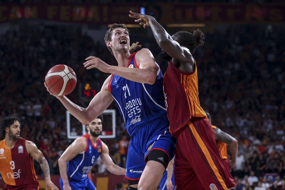 Galatasaray, yarı finalde seriyi 2-2'ye getirdi