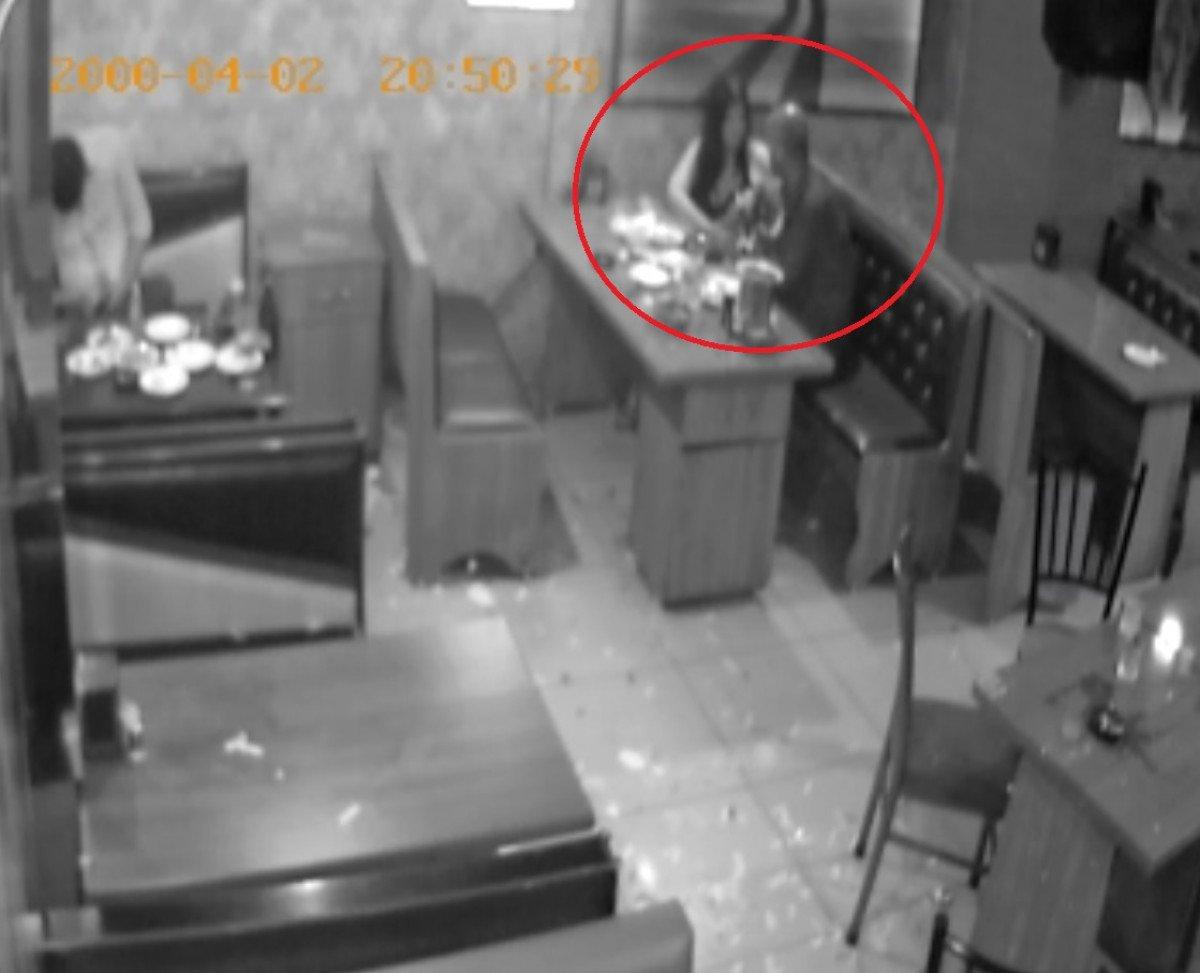 Adana'da pavyondaki silahlı saldırı kamerada