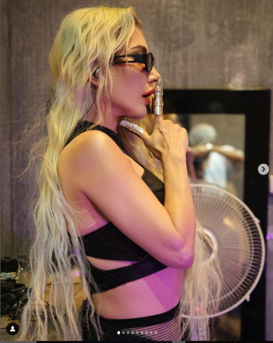 Hande Yener, seyircisine cevap verdi