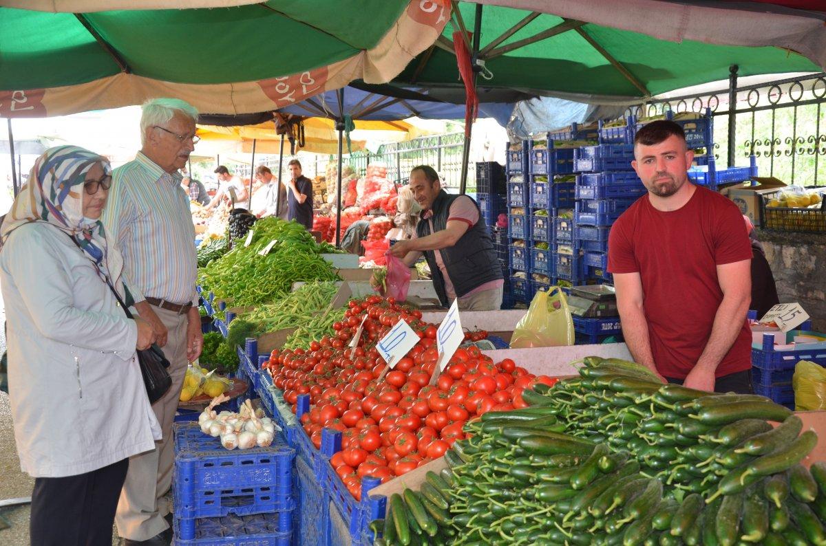 Mayısta en çok paket turlar pahalandı, en fazla sebze ucuzladı