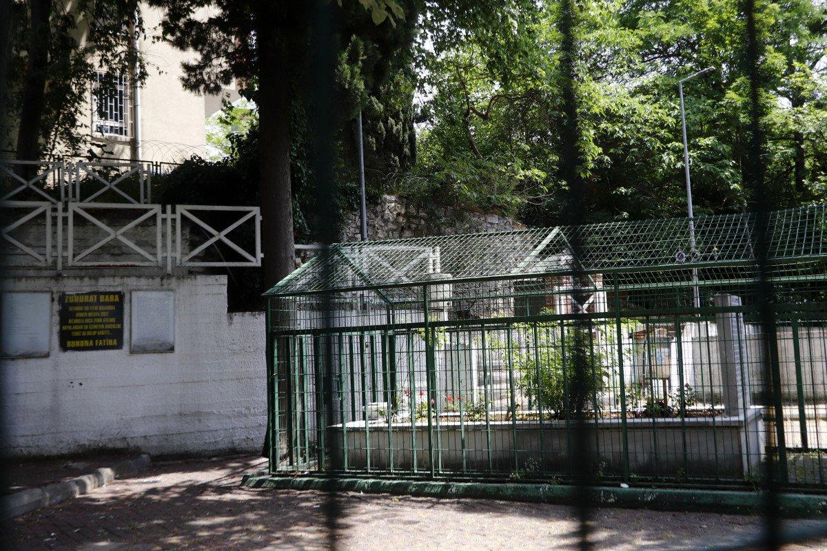 LGS öncesi Zuharatbaba Türbesi’nde dua ettiler