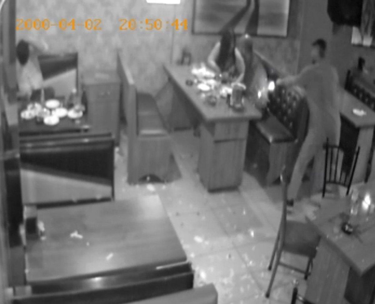 Adana'da pavyondaki silahlı saldırı kamerada