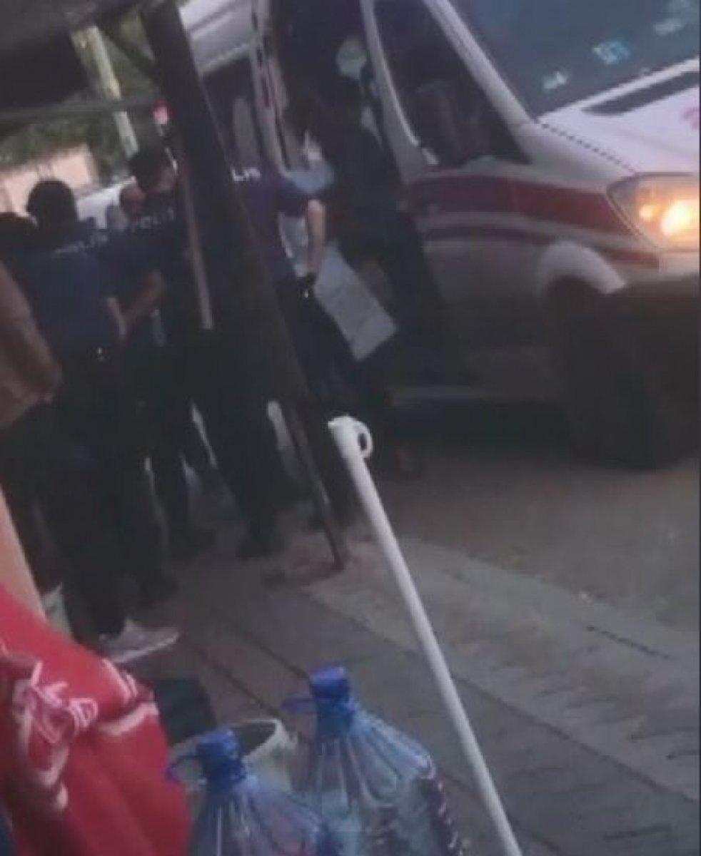 Sultangazi'de maymun çiçeği şüphesi