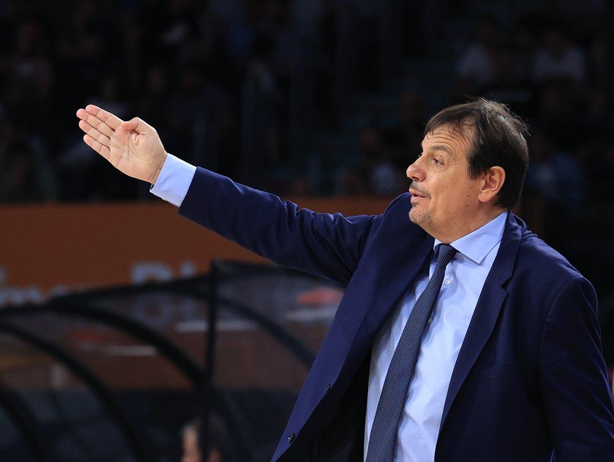 Anadolu Efes Galatasaray'ı yenerek finale çıktı