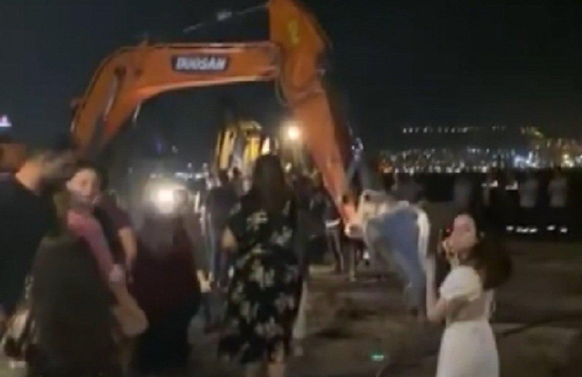 İzmir'de düğünü yıkım ekipleri bastı, düğün yarıda kesildi