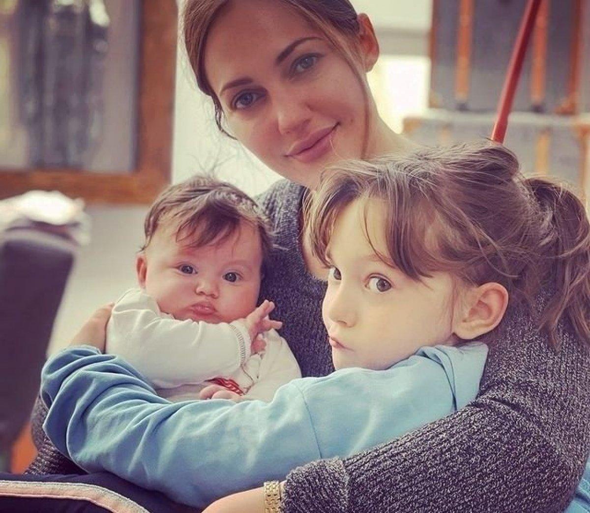 Meryem Uzerli kızlarıyla görüntülendi