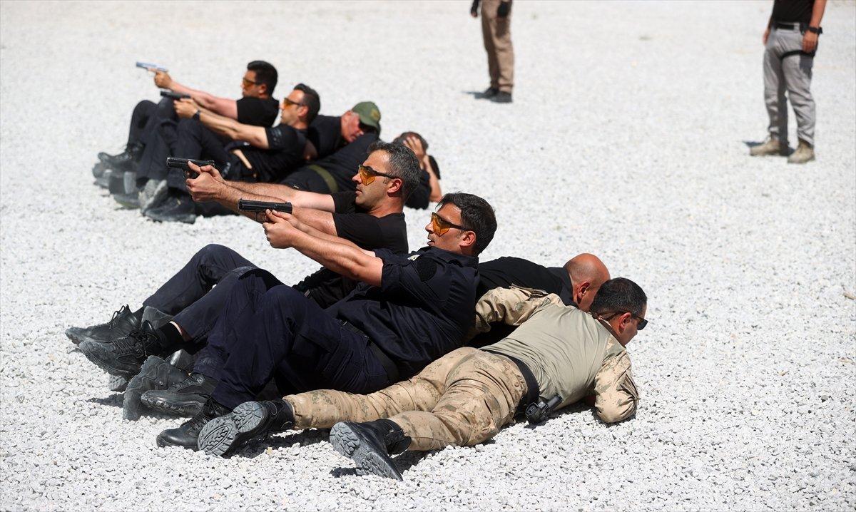 Koruma Eğitim Akademisi'nde zorlu VIP eğitimi