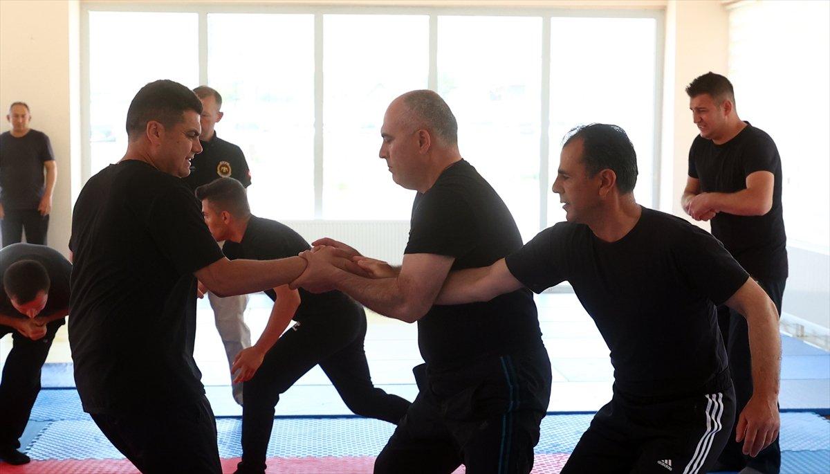 Koruma Eğitim Akademisi'nde zorlu VIP eğitimi