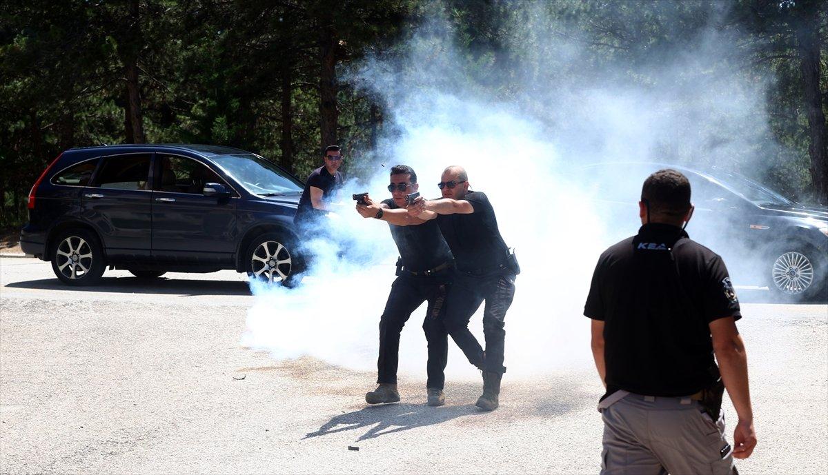 Koruma Eğitim Akademisi'nde zorlu VIP eğitimi