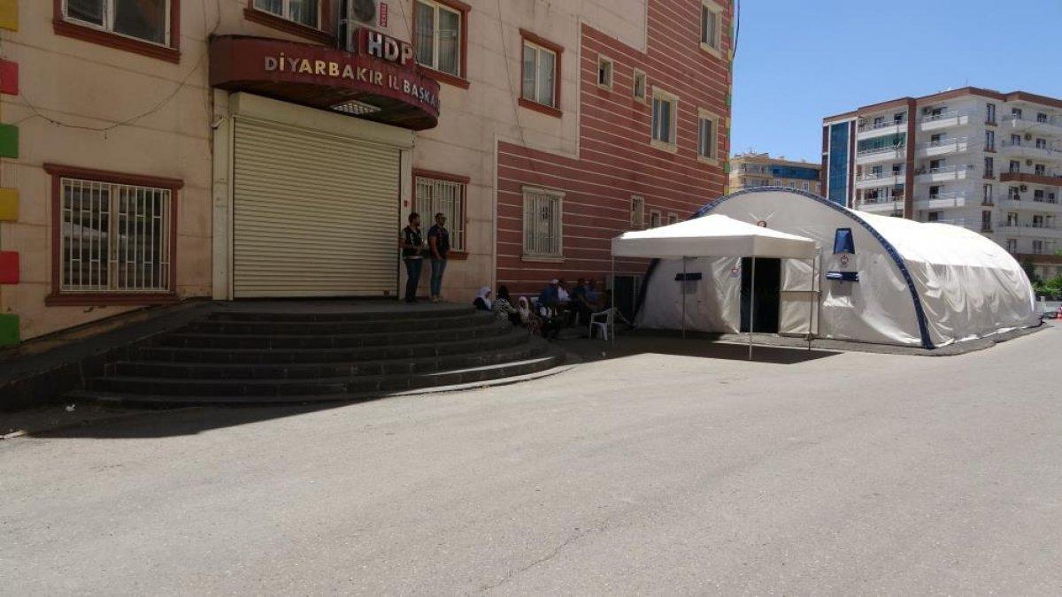 Diyarbakır annelerinin evlat nöbeti kararlılıkla sürüyor