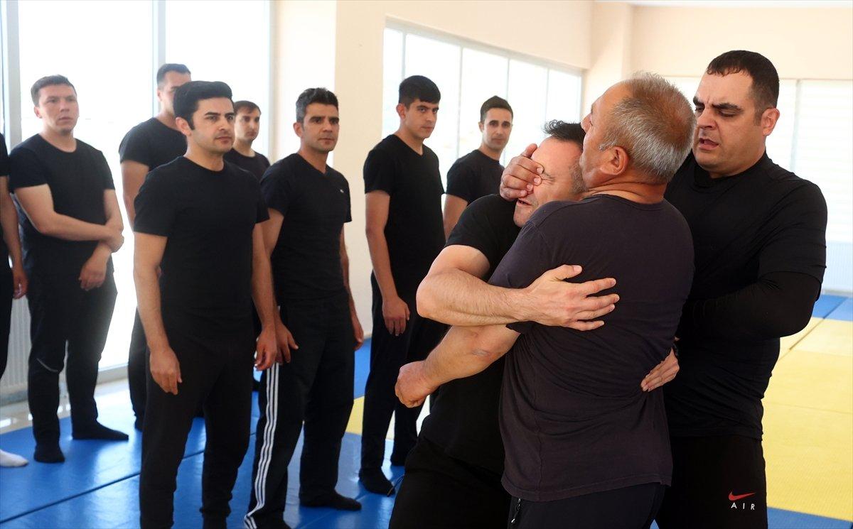 Koruma Eğitim Akademisi'nde zorlu VIP eğitimi