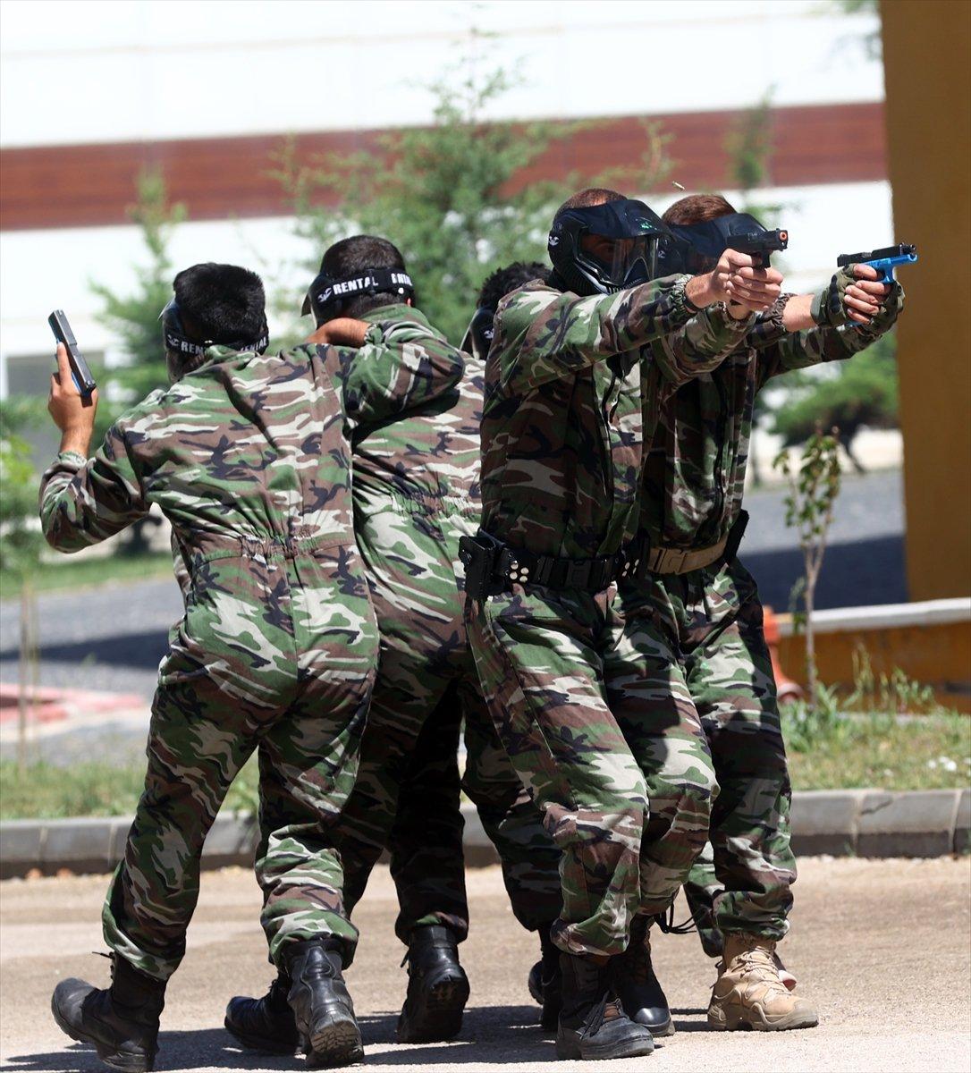 Koruma Eğitim Akademisi'nde zorlu VIP eğitimi