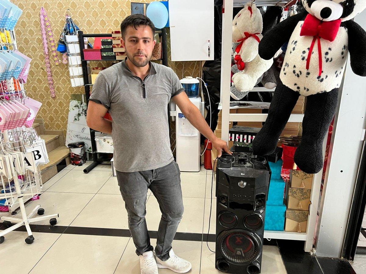 Esenyurt'ta çalınan eşyasını kurtarmak isterken cüzdanından oldu