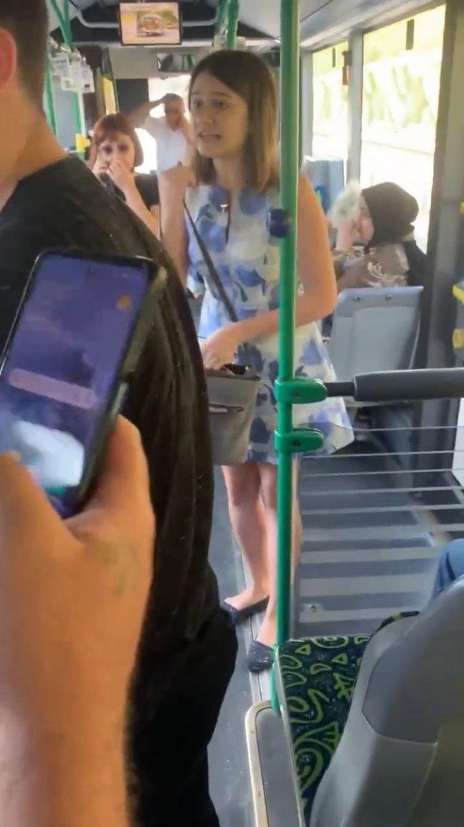 Ataşehir'de, İETT otobüsünde tacizi yolcular fark etti