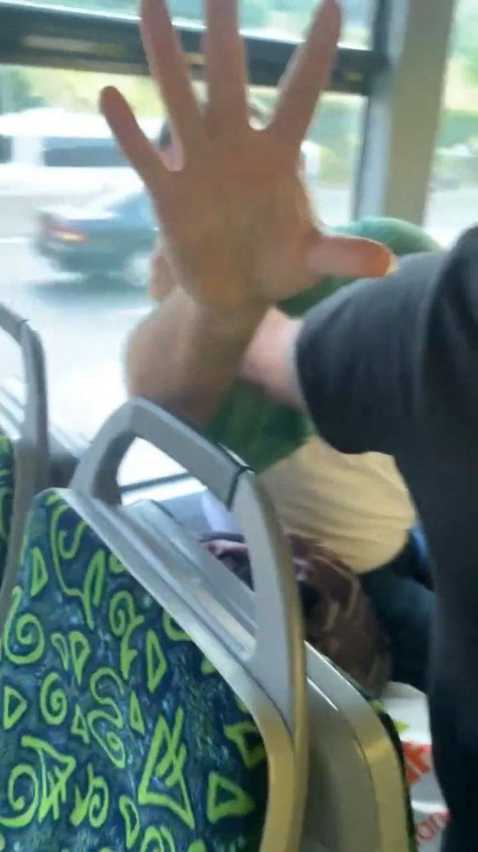 Ataşehir'de, İETT otobüsünde tacizi yolcular fark etti