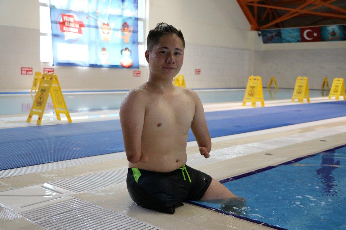Engelli yüzücü Muhammet Enes, 6 stilde altın madalya kazandı