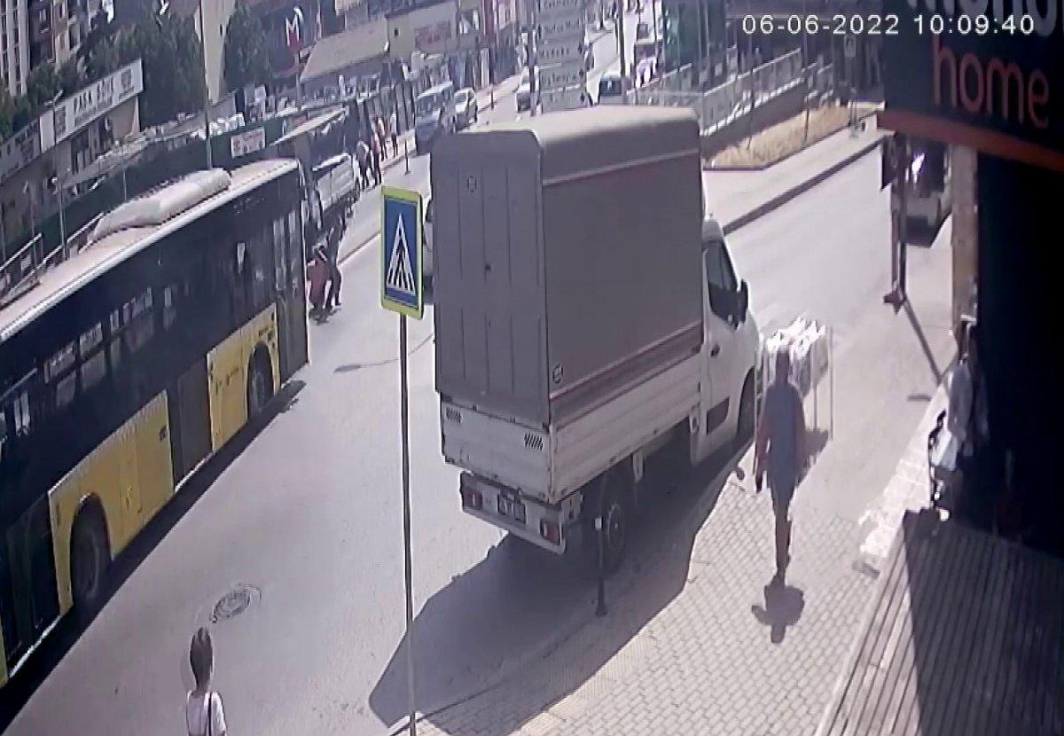 Ümraniye'deki temizlik işçisinin otobüs altında kalma anı