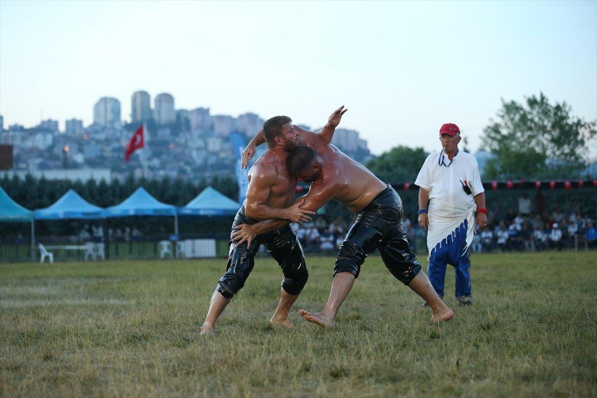 Seka Park Altın Kemer Yağlı Güreşleri'ni Nedim Gürel kazandı