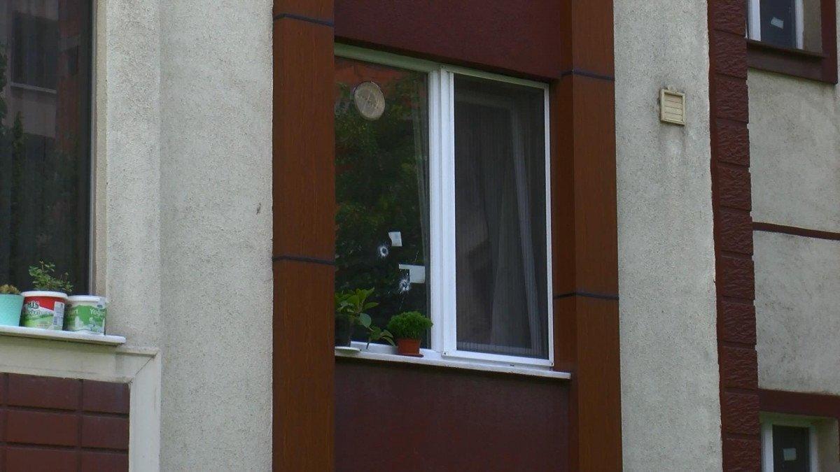 Sultangazi'de eşini silahla yaralayıp rehin alan şahıs yakalandı