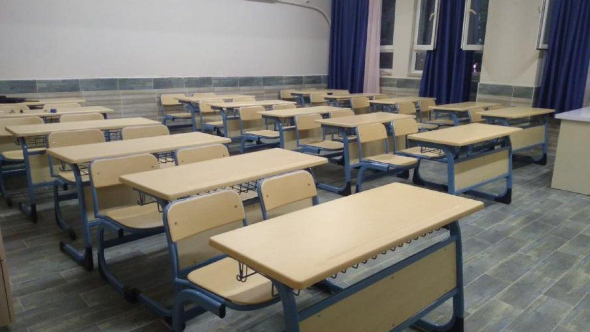 MEB açıkladı: 12. sınıflar devamsızlıktan kalacak mı, geçecek mi?