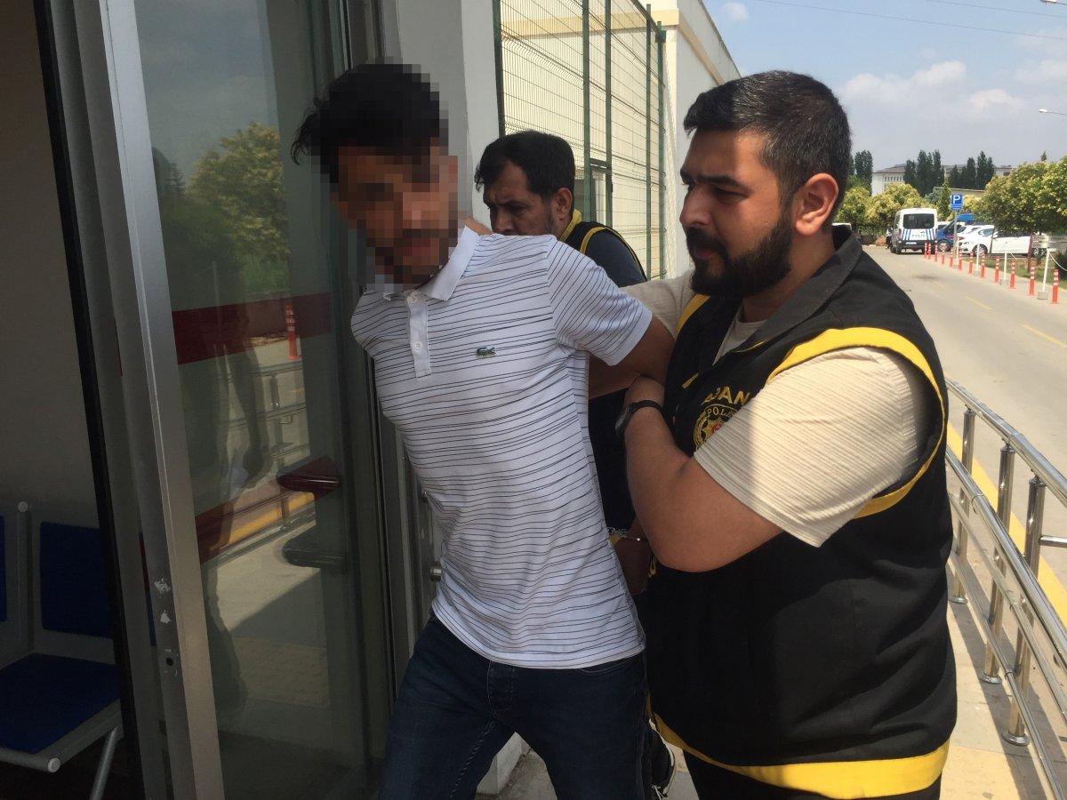 Adana’da oyuncak tabanca ile gasp