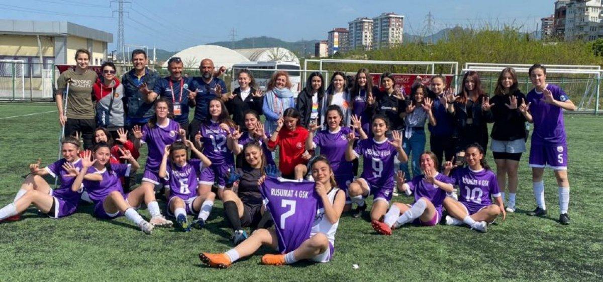 Kadınlar 3. Ligi'nde kadın-erkek oyuncu tartışması