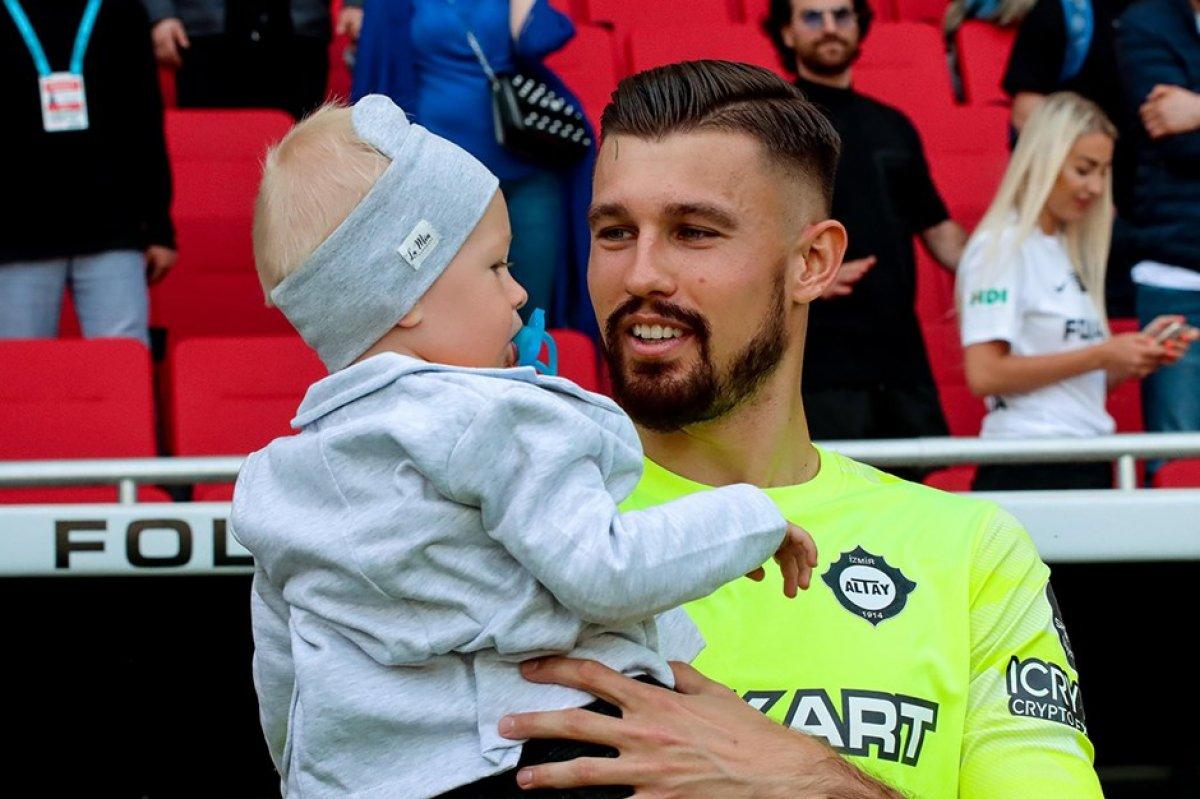 Altay'dan ayrılan Mateusz Lis Premier Lig'e gidiyor