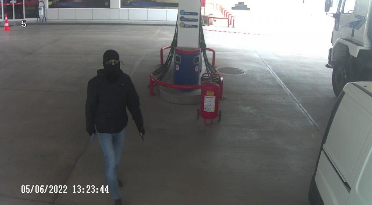 Adana’da oyuncak tabanca ile gasp