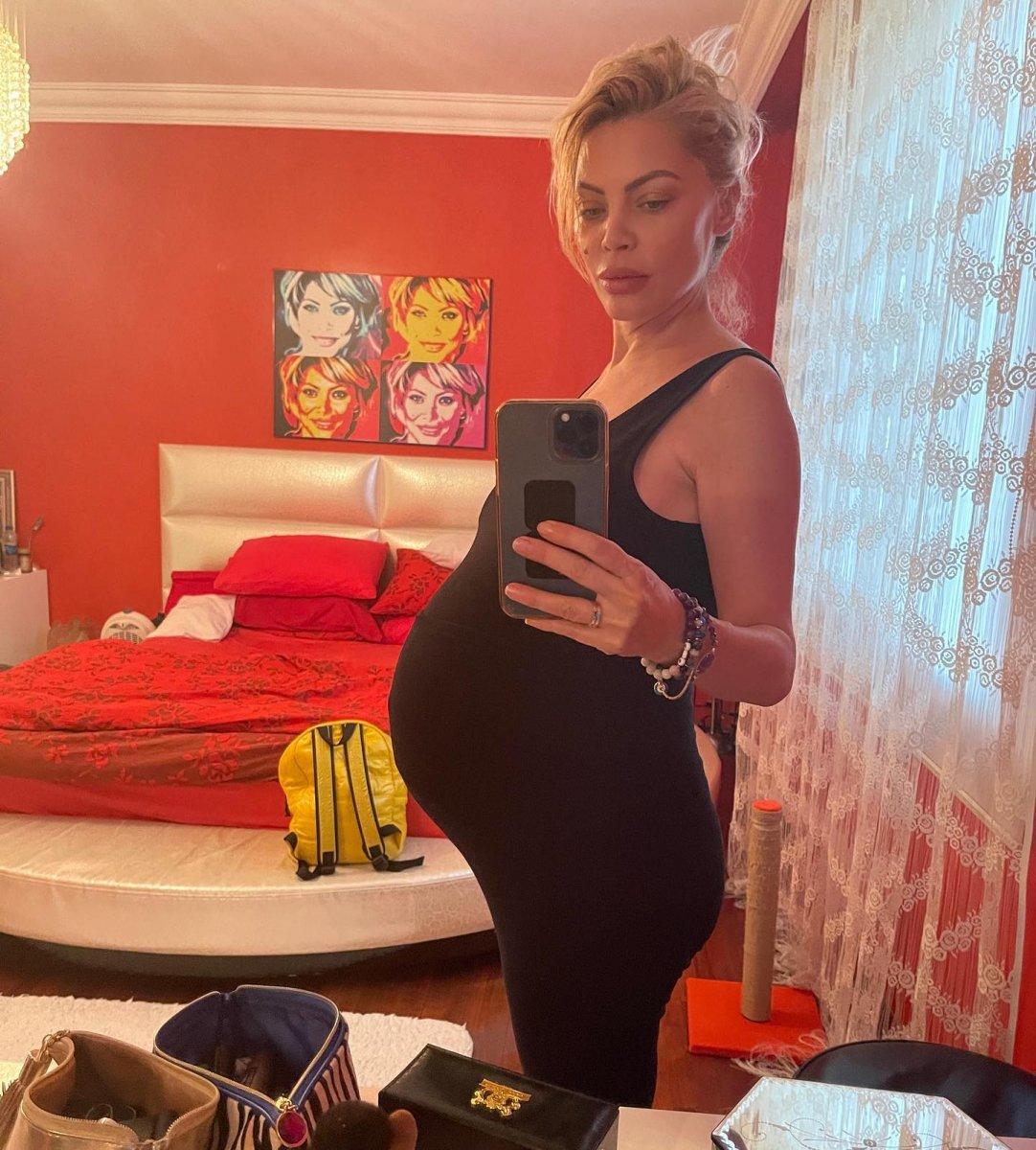 Seray Sever, canlı yayında ağladı