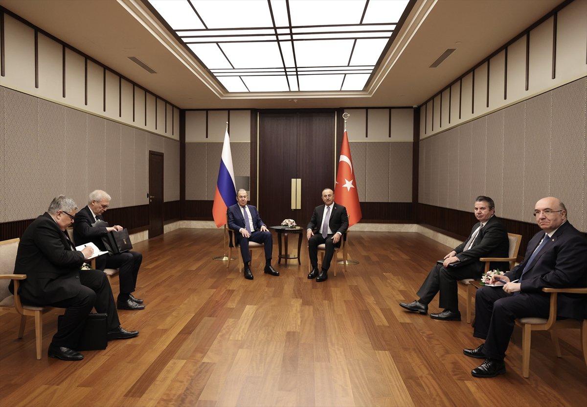 Mevlüt Çavuşoğlu: Tahıl koridorunu uygulanabilir plan olarak görüyoruz