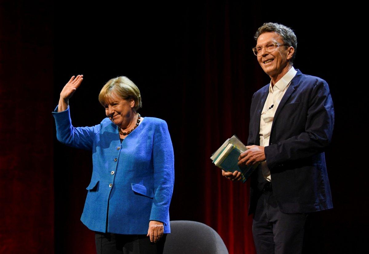 Angela Merkel, titreme nöbetleriyle ilgili konuştu