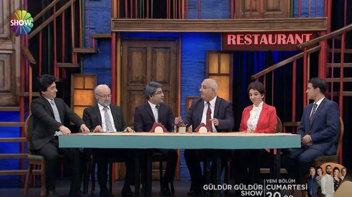 Güldür Güldür'de şimdi de '6'lı masa' skeci