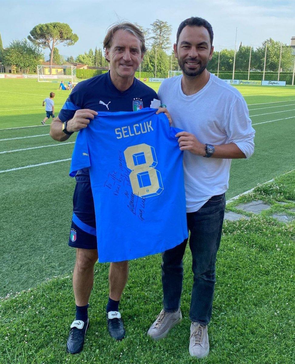 Selçuk İnan, Mancini'nin yanında İtalya'yı takip etti