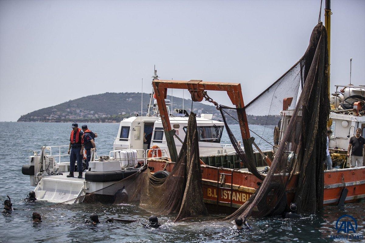 İstanbul'da Türkiye'nin en büyük hayalet ağı çıkartıldı