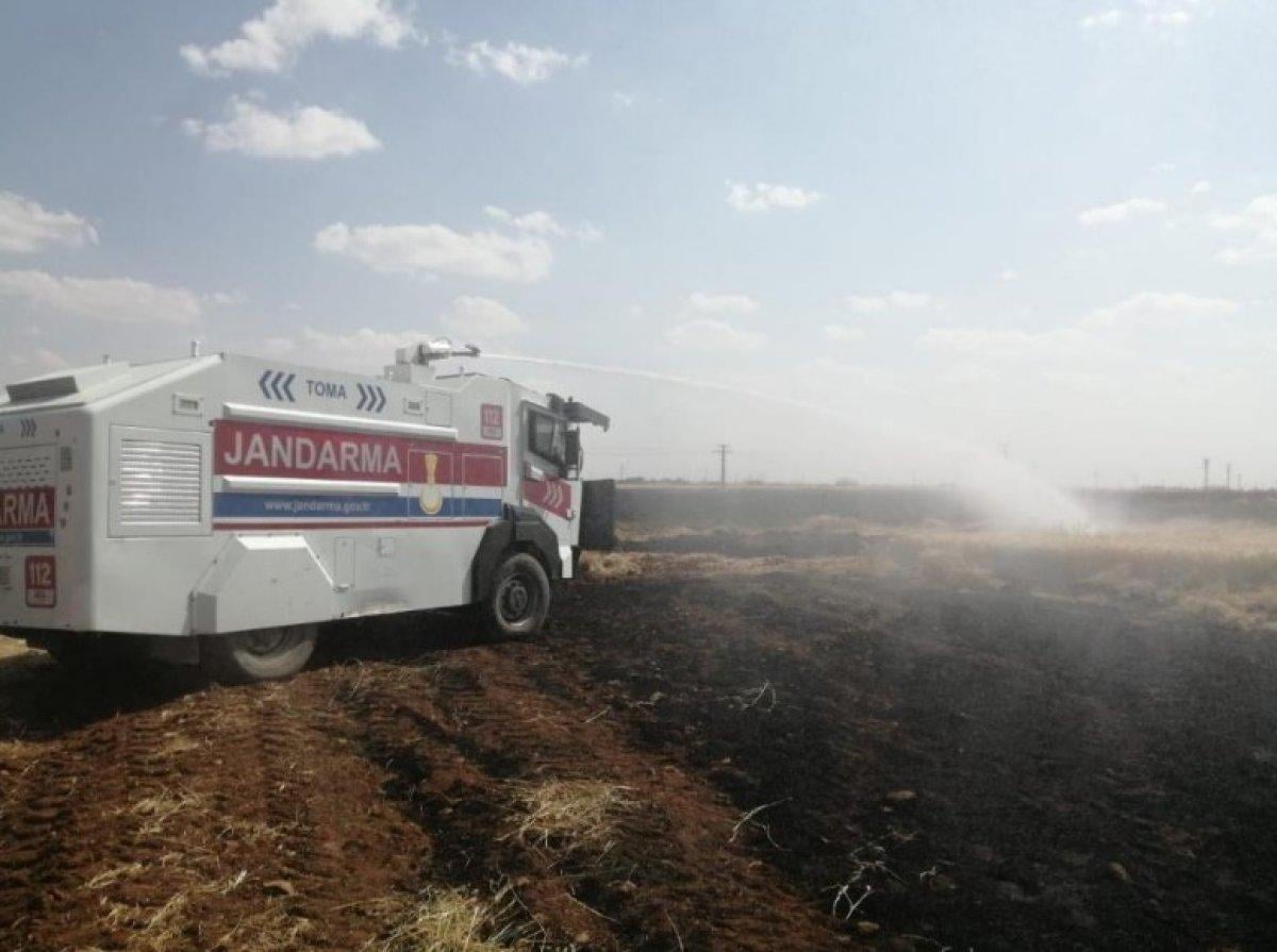 Mardin’de tarladaki yangına TOMA ile müdahale