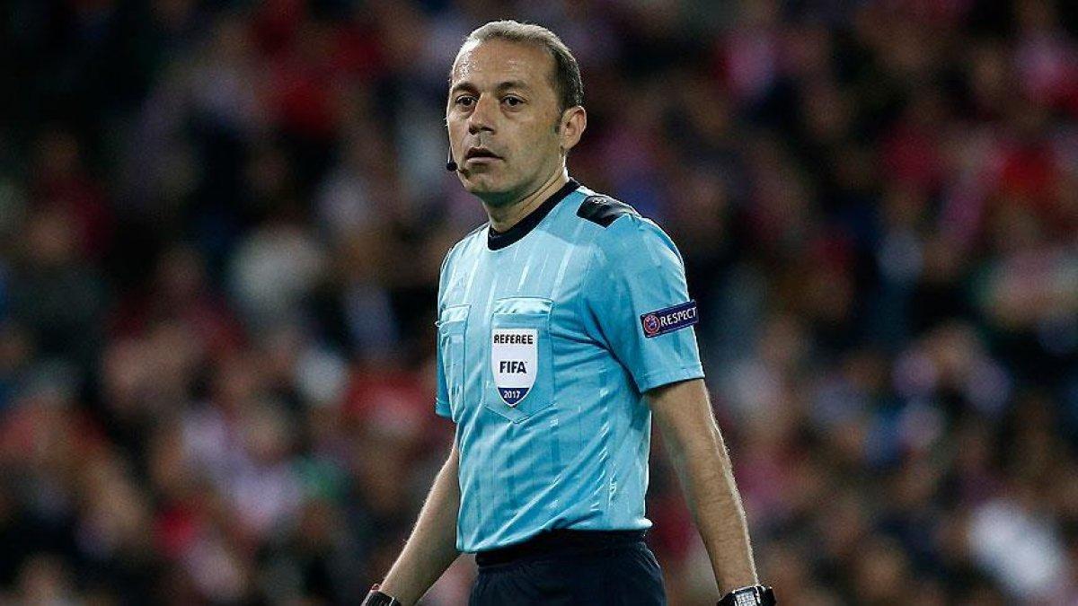 Cüneyt Çakır İspanya - Çekya maçına atandı