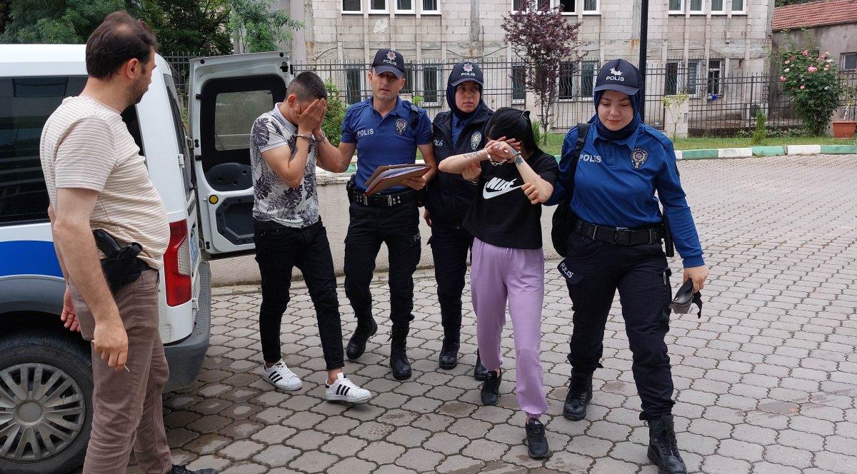 Samsun'da biber gazı sıktıkları astsubayın telefonunu gasbettiler