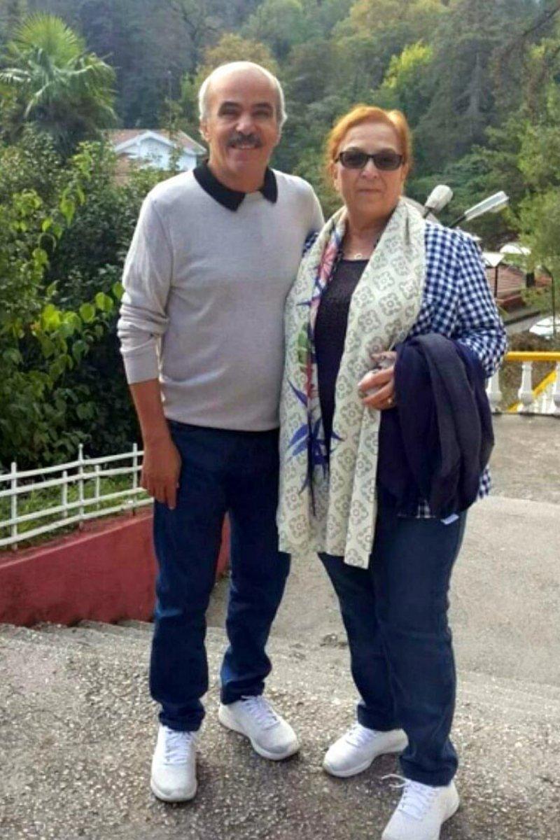 Muğla'da yaya geçidinden karşıya geçmek isteyen çifte araba çarptı: 1 ölü