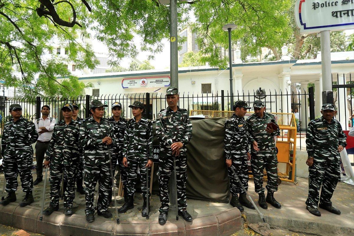 Hindistan'da Hz. Muhammed'e hakaret tepki topladı