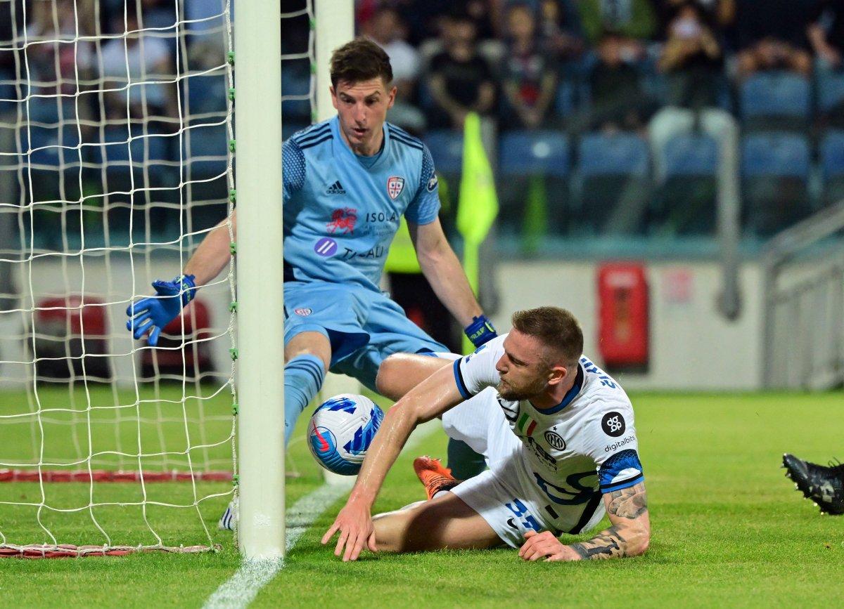 PSG Sportif Direktörü Campos ilk transferi için İtalya'ya uçtu