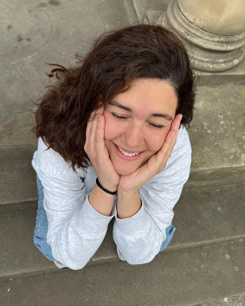 Bergüzar Korel, takipçilerinin sorularına cevap verdi