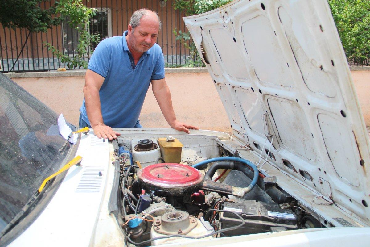 Antalya'da aracına kurduğu sistemle yakıttan tasarruf sağlıyor