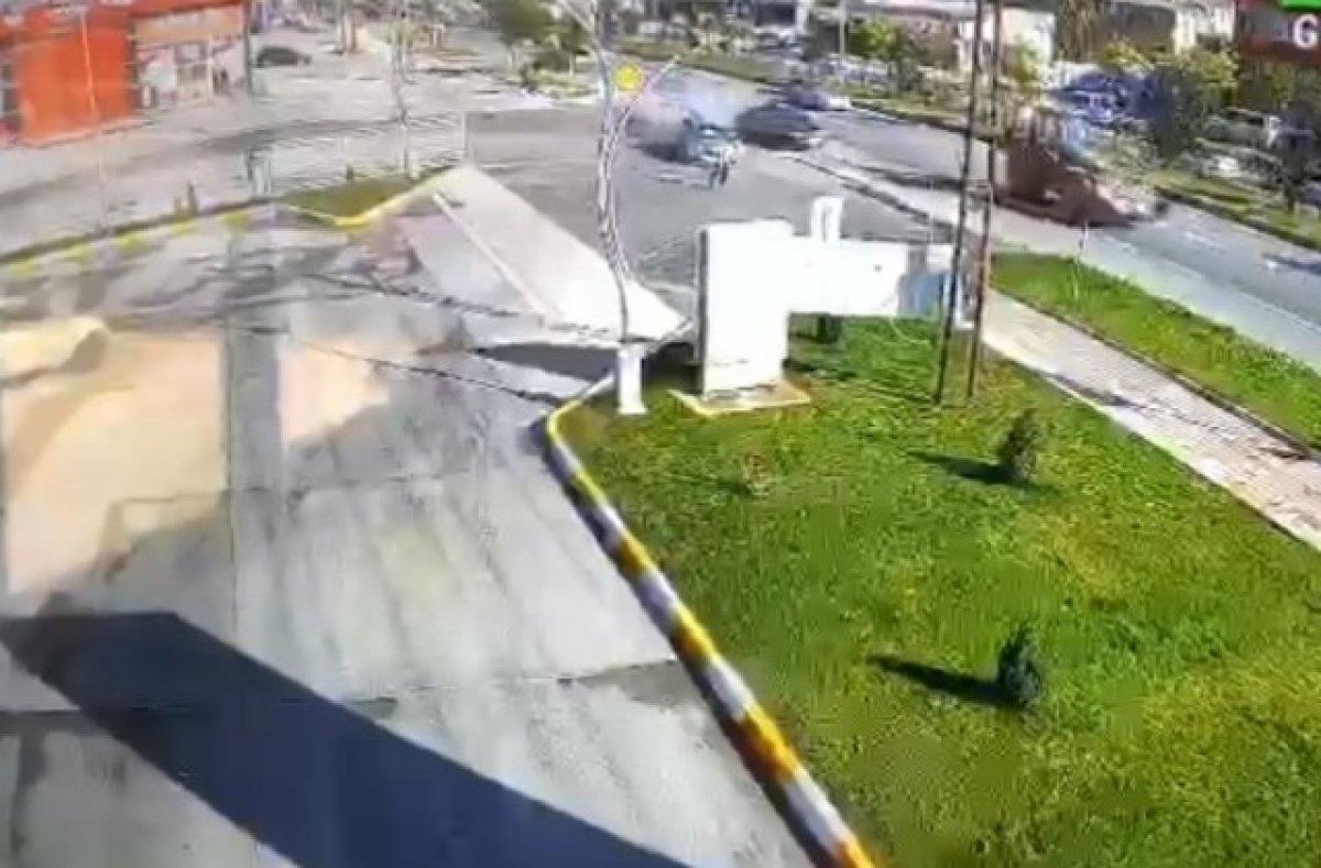 Van'da otomobil takla attı: 5 yaralı