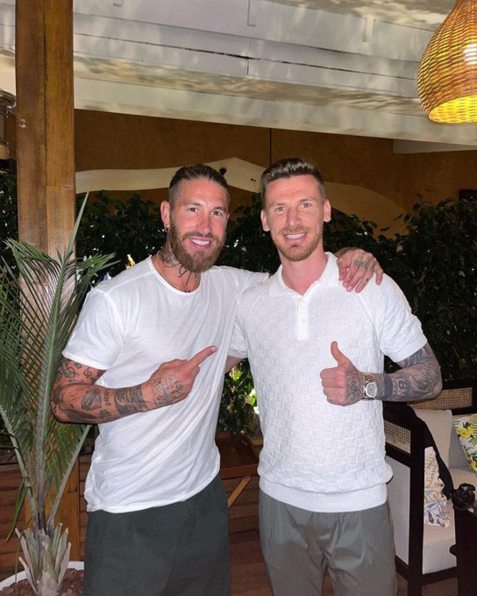 Serdar Aziz ve Sergio Ramos bir arada