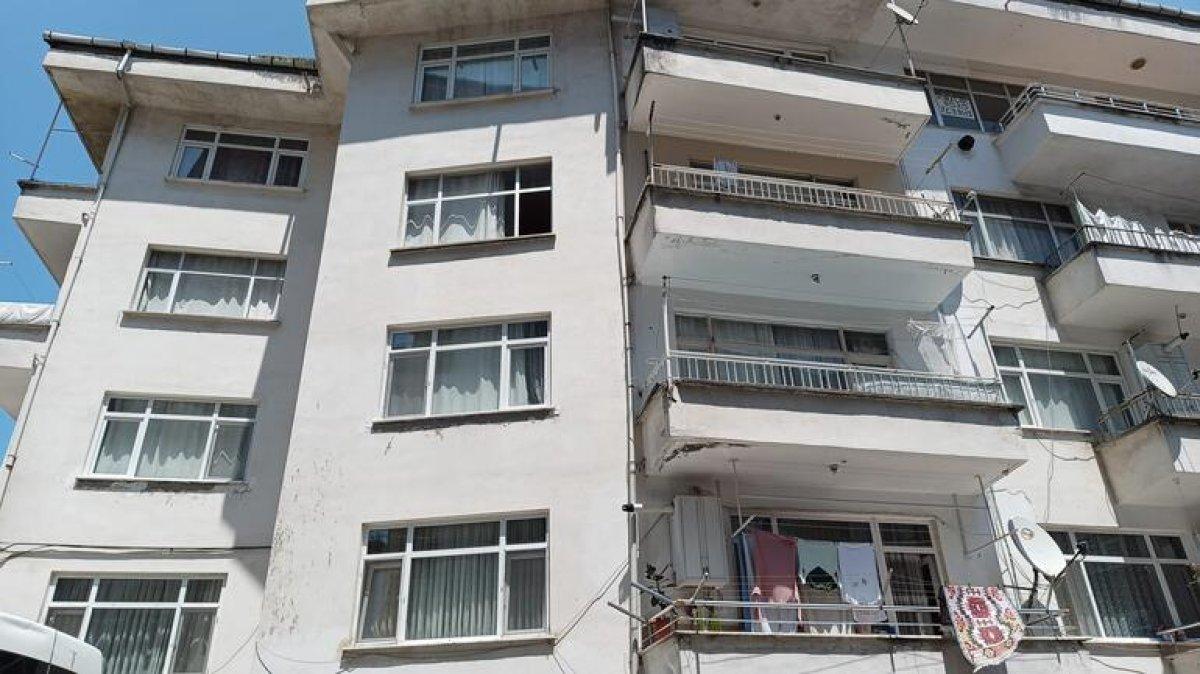 Rize'de vahşi koca, eşini jantla dövüp bıçakla katletti